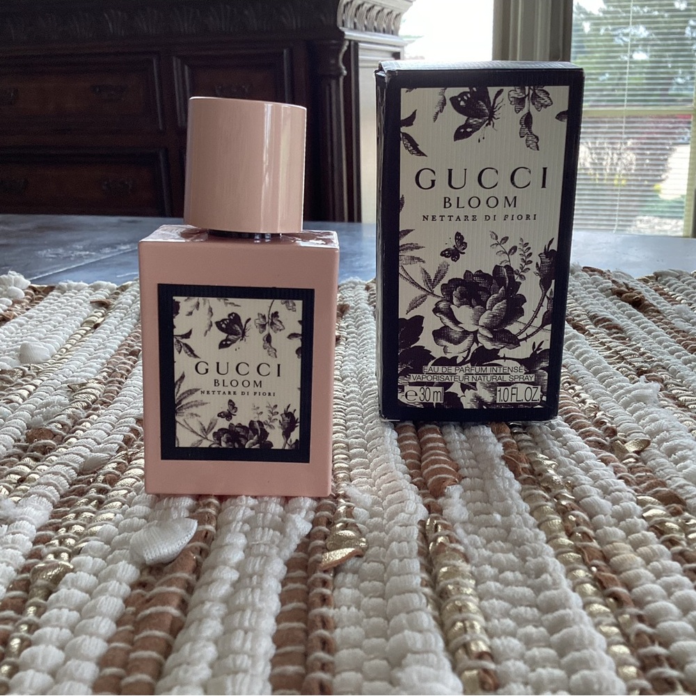 Gucci Bloom Nettare di Fiori - Pink and Black bottle